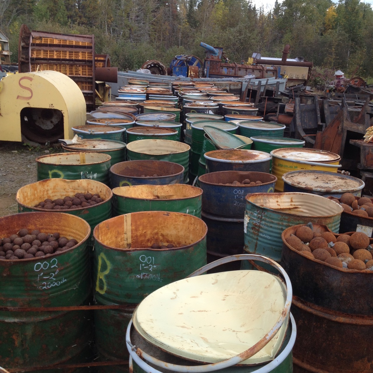 75 Units/barrels - Used Grinding Balls, Ranging In Size From Approximately 1" To 4" (note: A Barrel Is Approximately 1-ton))